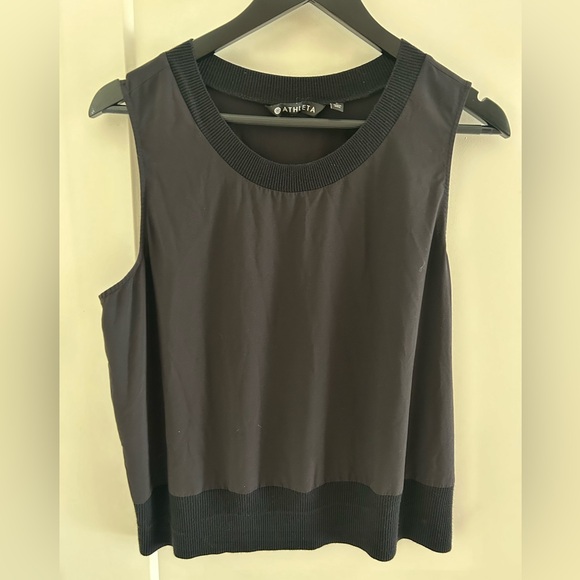 Athletica active wear top - Picture 1 of 3